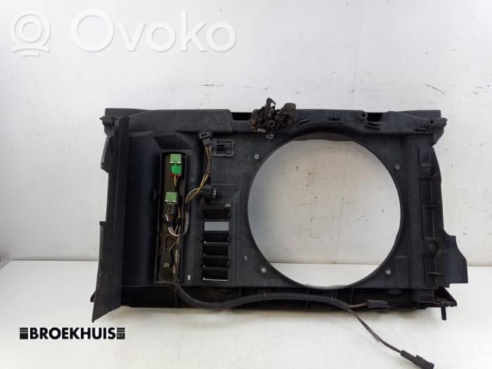 Peugeot 307 Jäähdyttimen kehyksen suojapaneeli