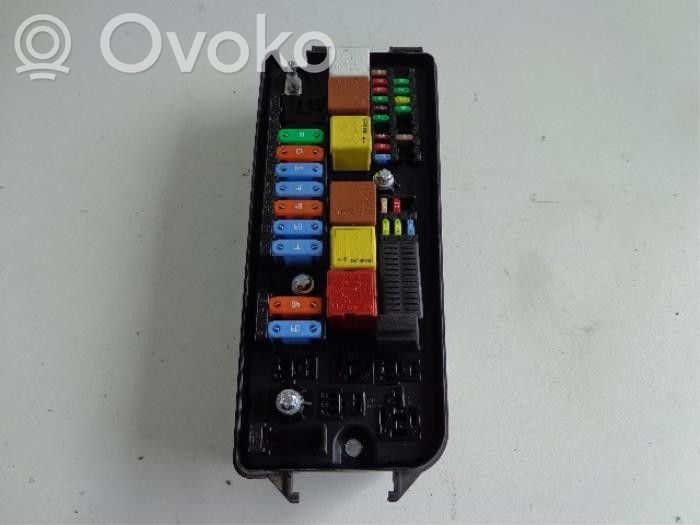 Opel Vectra C Saugiklių dėžė (komplektas) 