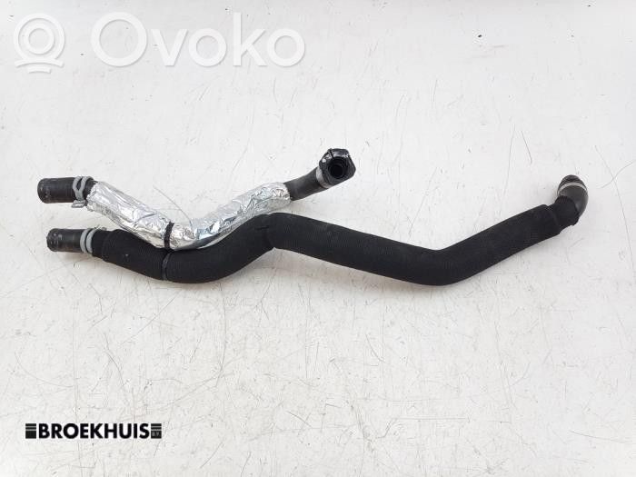 Volvo XC40 Przewód / Wąż chłodnicy 