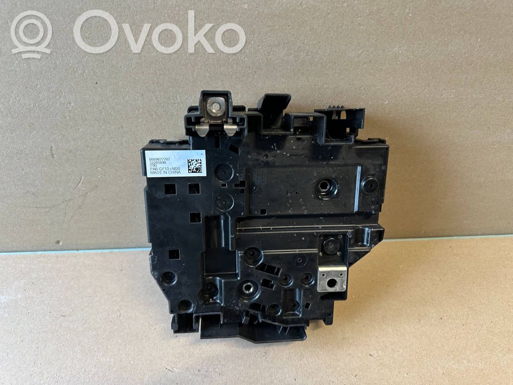 Volvo XC40 Relé de control de corriente 