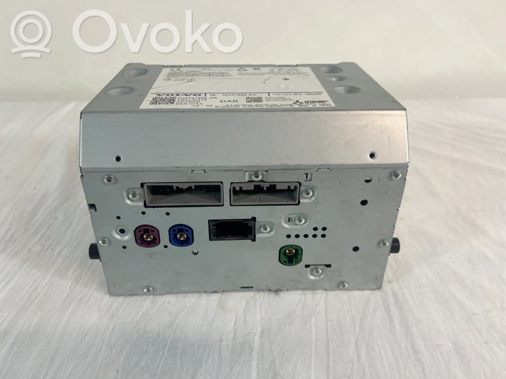 Volvo XC90 Radio/CD/DVD/GPS head unit 