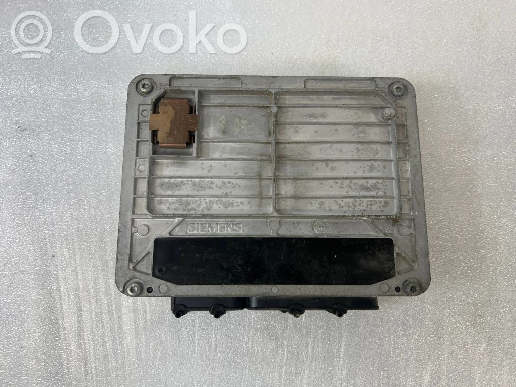 Volkswagen Golf IV Engine control unit/module 