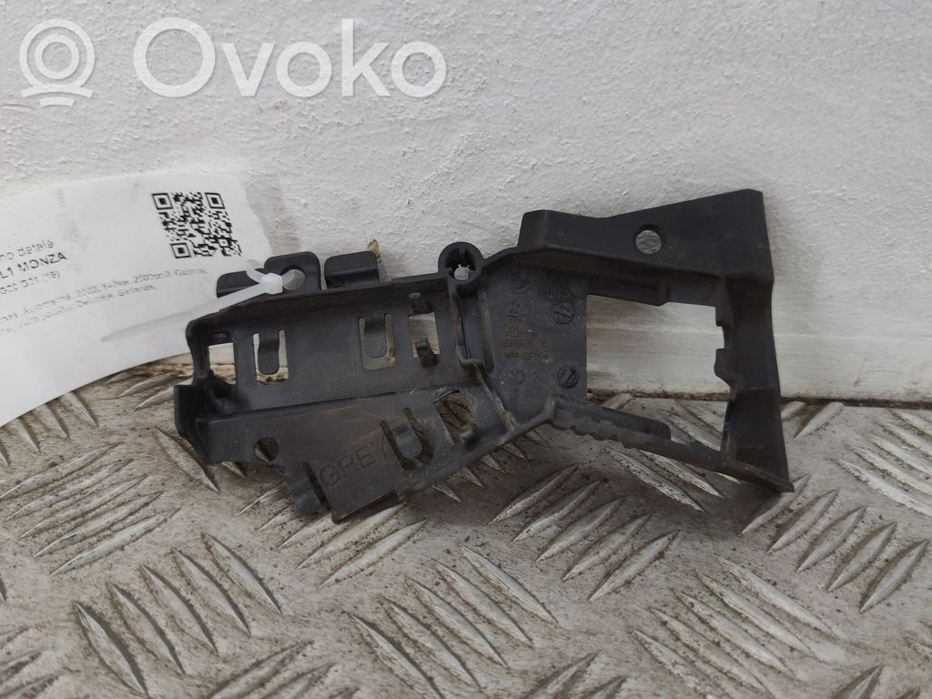 BMW 3 G20 G21 Kita dugno detalė 