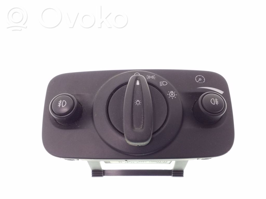 Ford C-MAX II Light switch 