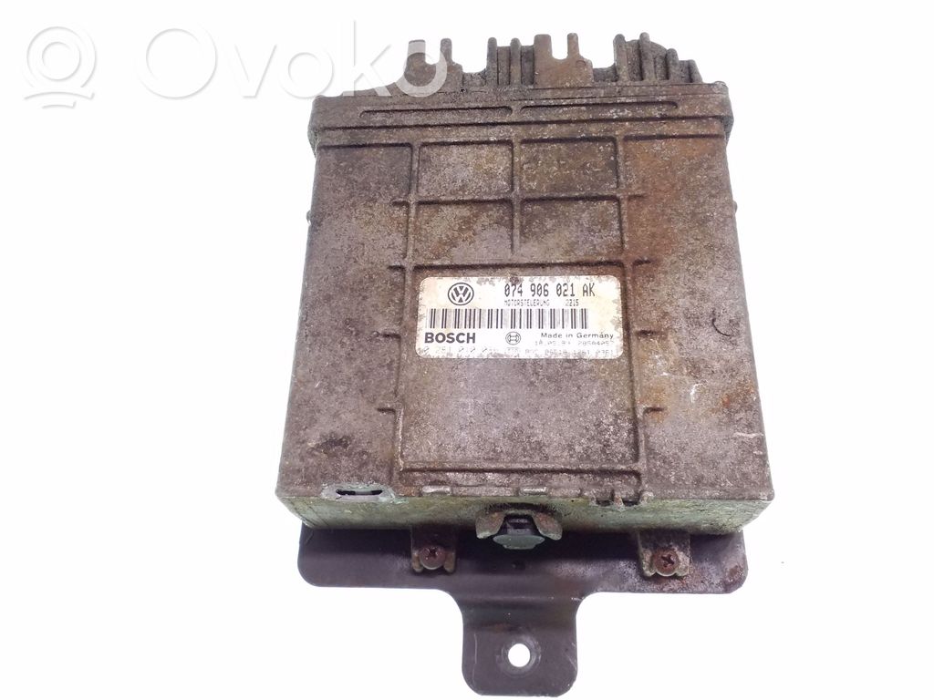 Volkswagen II LT Engine control unit/module 