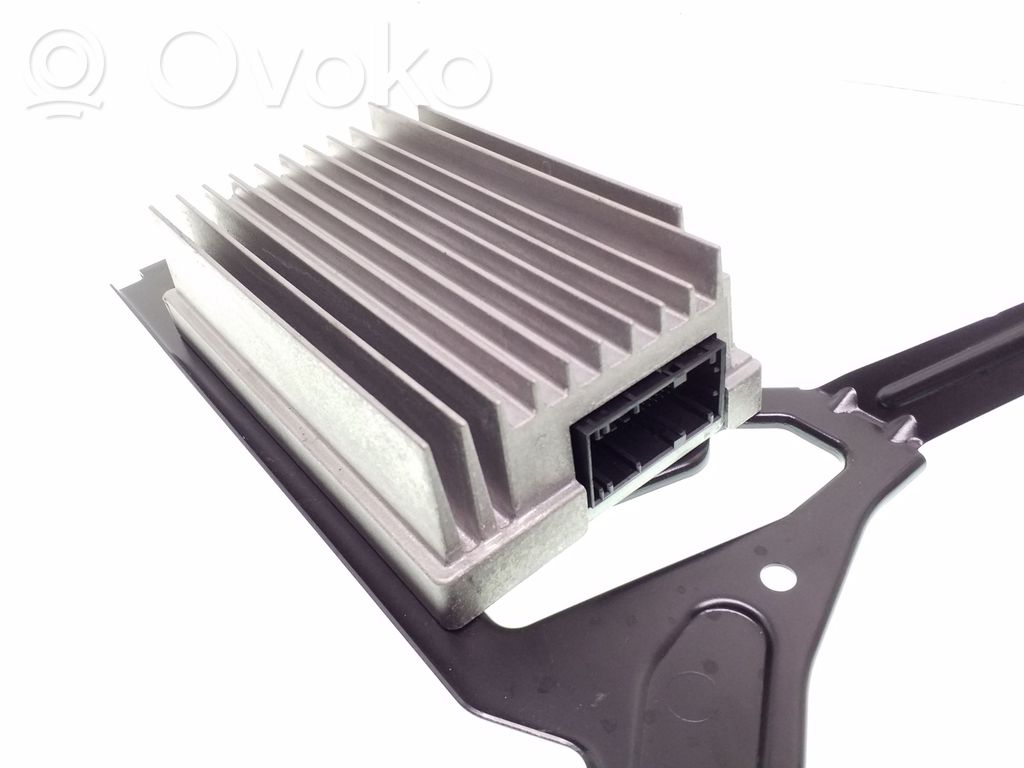 BMW 1 F20 F21 Skaņas pastiprinātājs 
