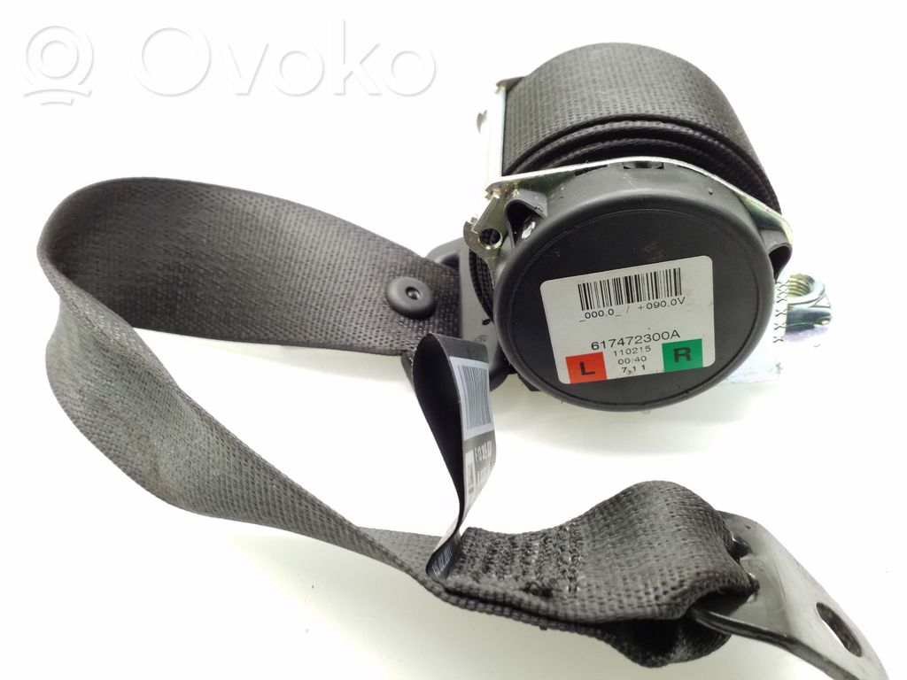 Opel Astra J Rear seatbelt 