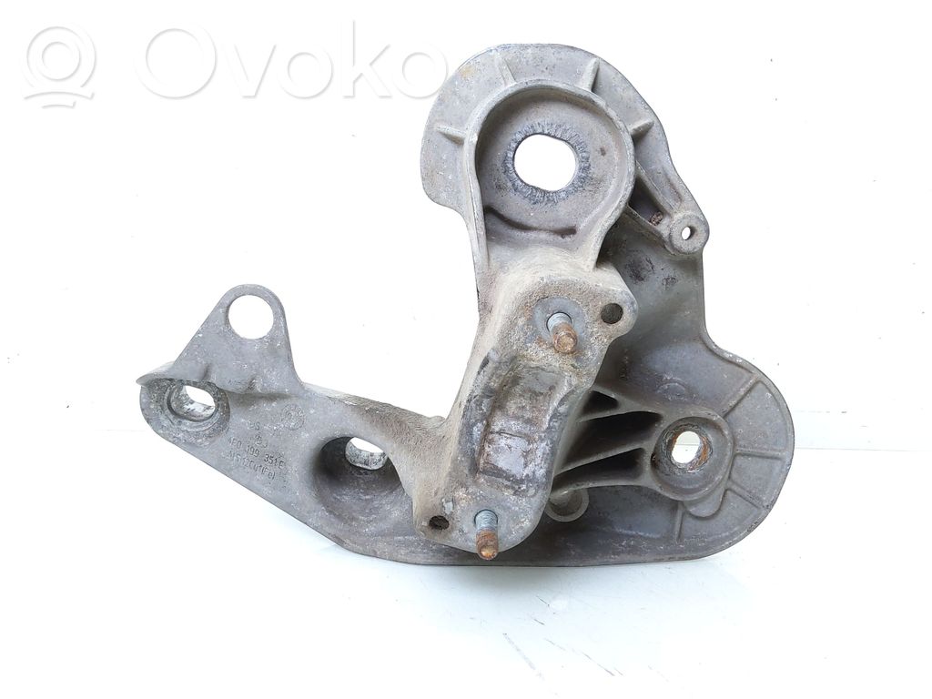 Audi A6 S6 C6 4F Engine mounting bracket 