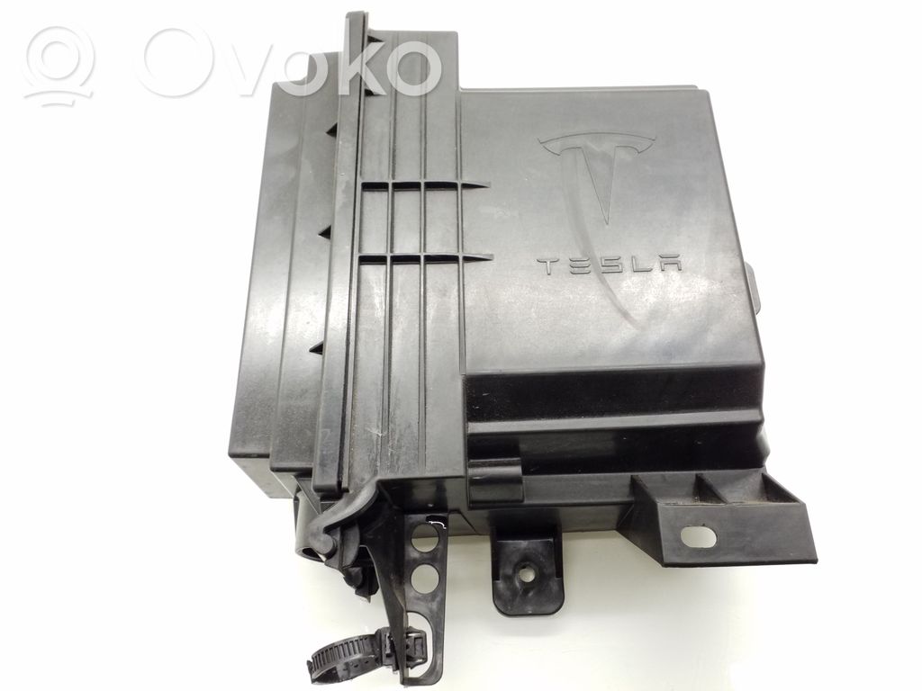 Other control units/modules   105835800C,105835900B