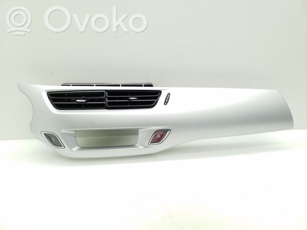 Citroen C3 Rejilla de ventilación central del panel 
