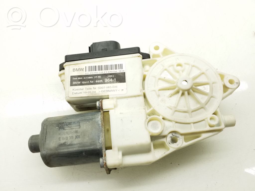 BMW X3 E83 Front door window regulator motor 