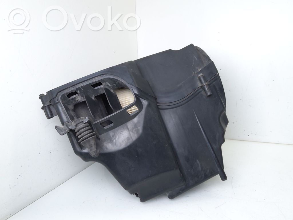 Air filter box   AV619600BE