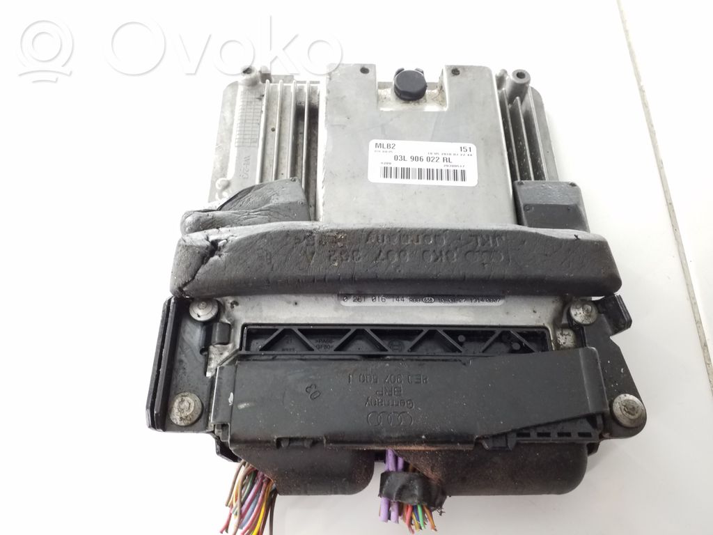 Audi A4 S4 B8 8K Engine control unit/module 