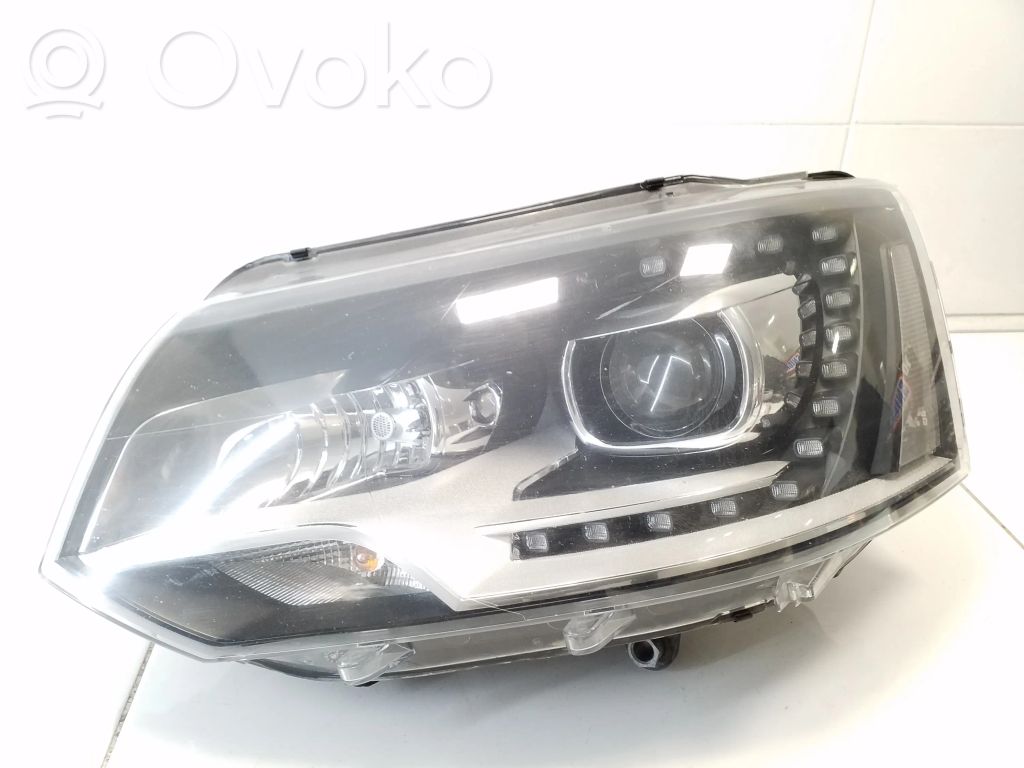 Volkswagen Transporter - Caravelle T5 Headlight/headlamp 