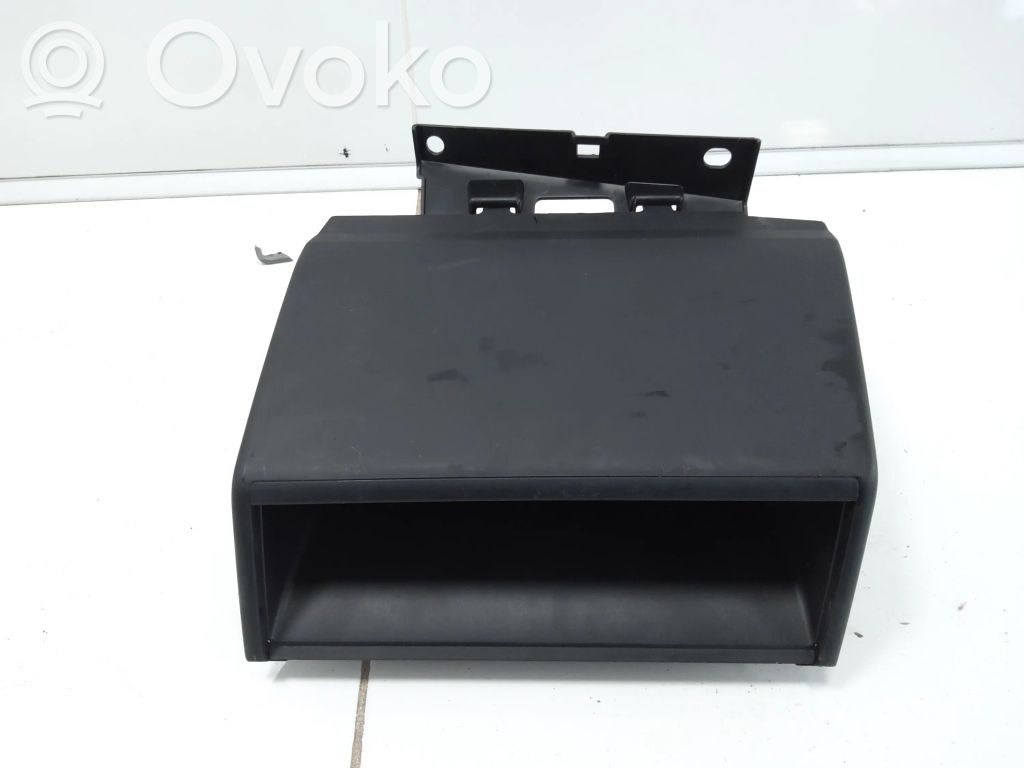 Compartimiento/consola central del panel   104505800