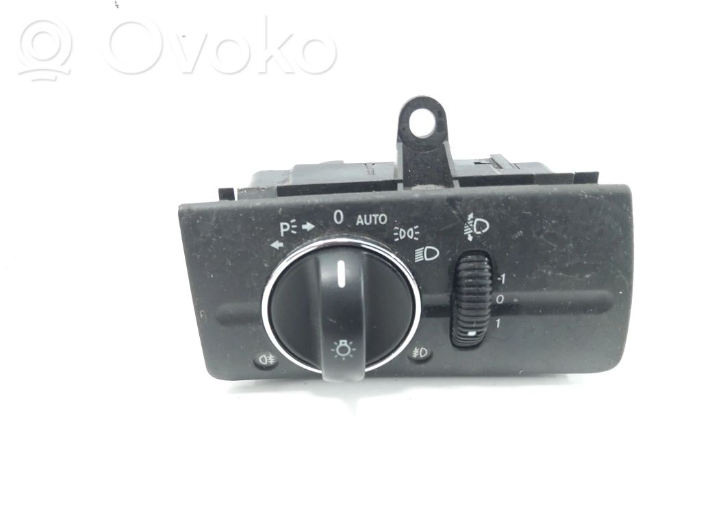 Mercedes-Benz E W211 Interruptor de luz 