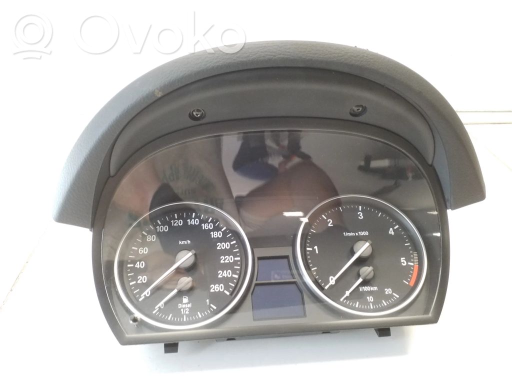 BMW X1 E84 Spidometras (prietaisų skydelis) 