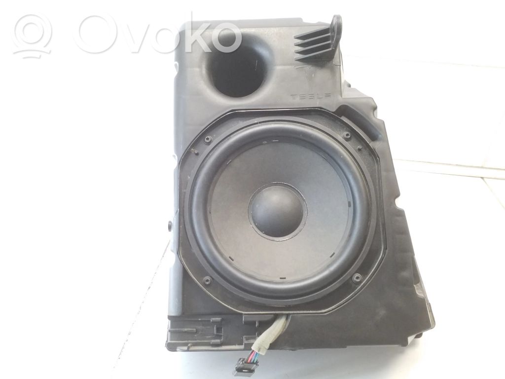 Tesla Model 3 Altavoz subwoofer 