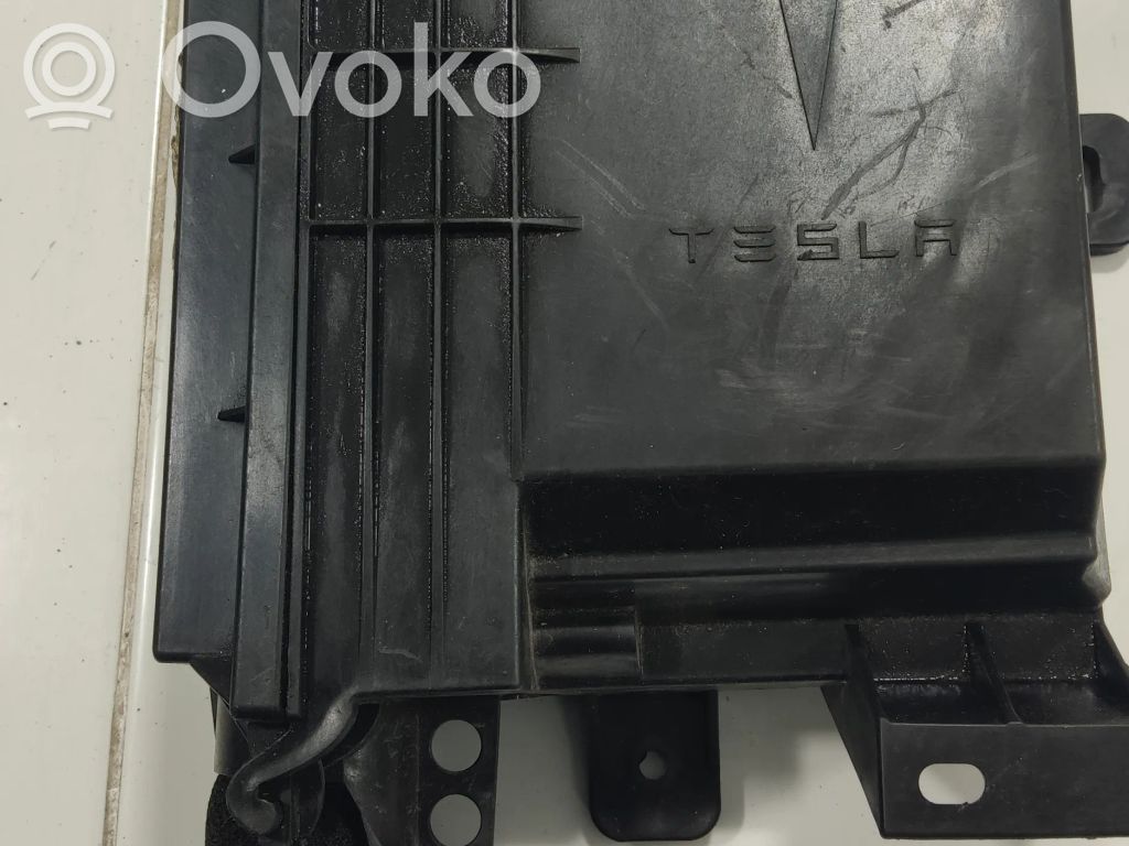 Tesla Model 3 Central console control unit 