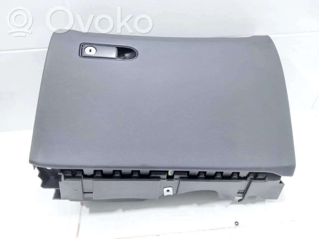 Mercedes-Benz C W205 Vano portaoggetti 
