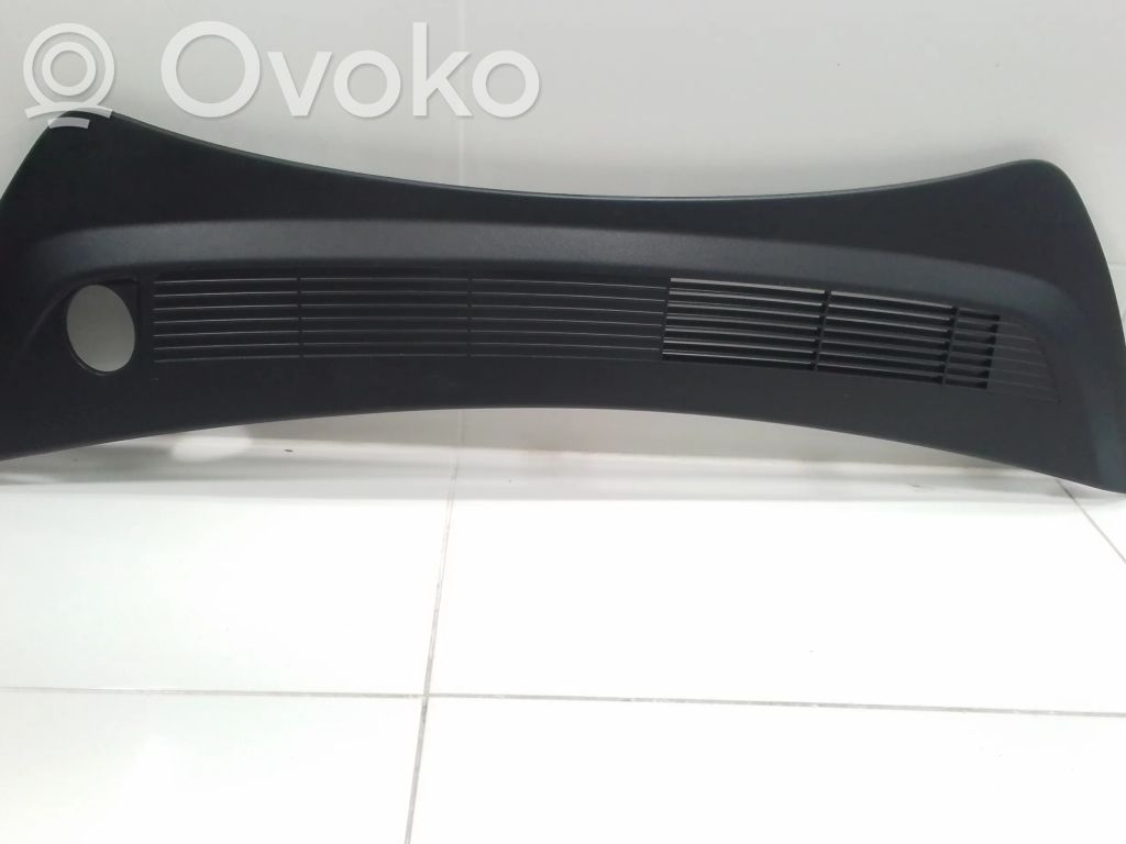 Tesla Model 3 Tuulilasin lista 