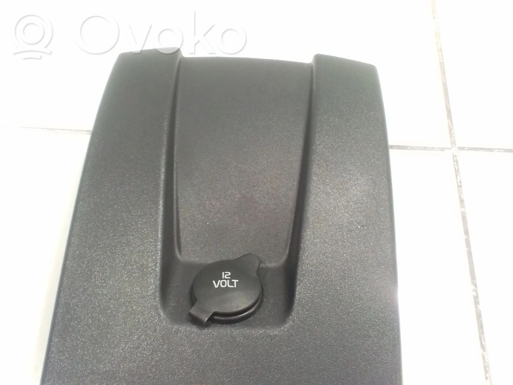 Volvo C30 12 V lizdas (gale) 
