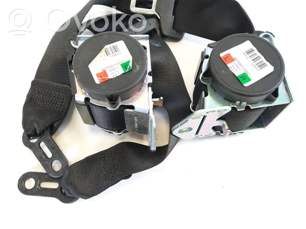 Sicherheitsgurt hinten   607051100C