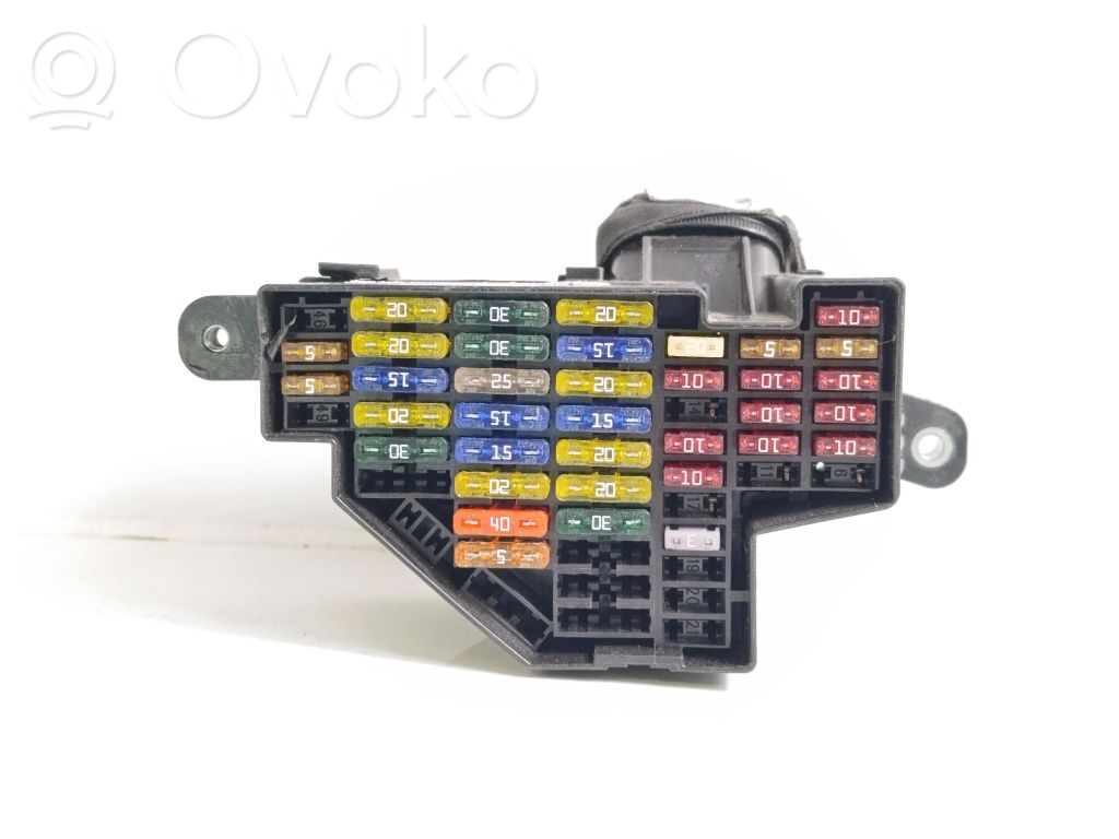 Volkswagen PASSAT B6 Fuse box set 