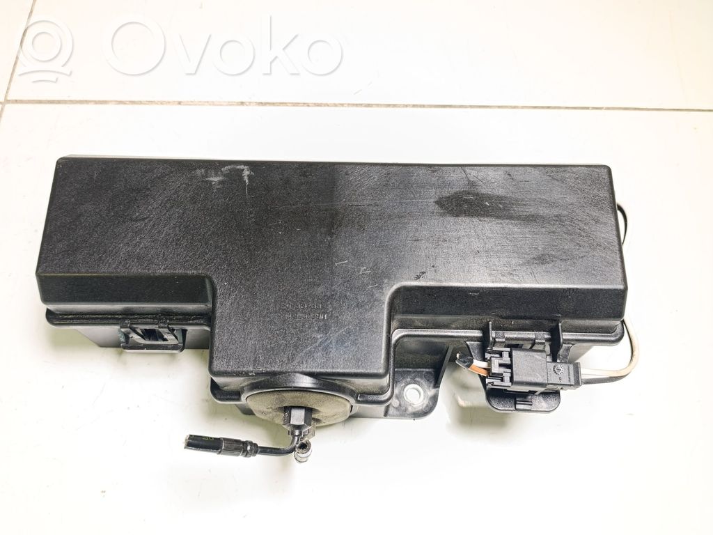 Tailgate/trunk control unit/module   HB80076065,HB80076060
