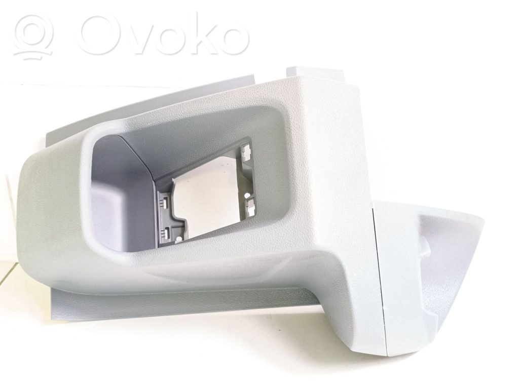 Ford Transit Custom Kita panelės detalė 