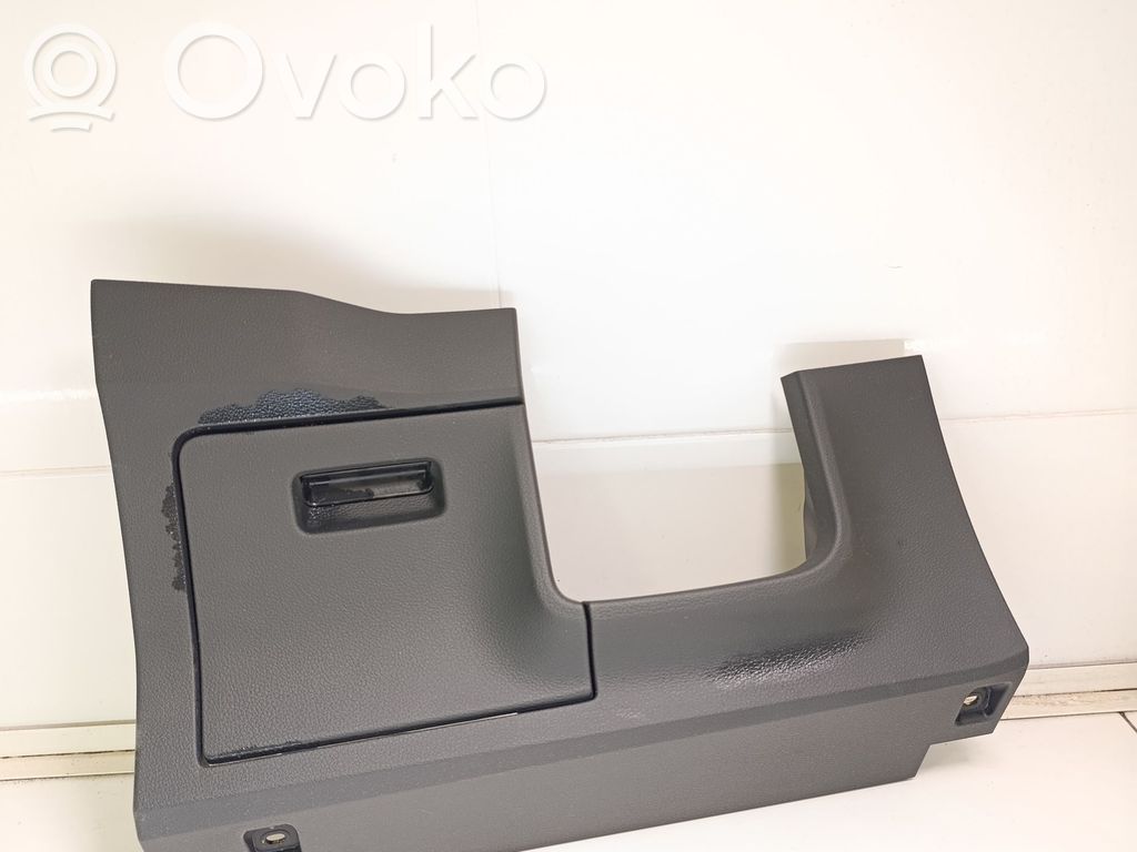 Audi e-tron Glove box central console 