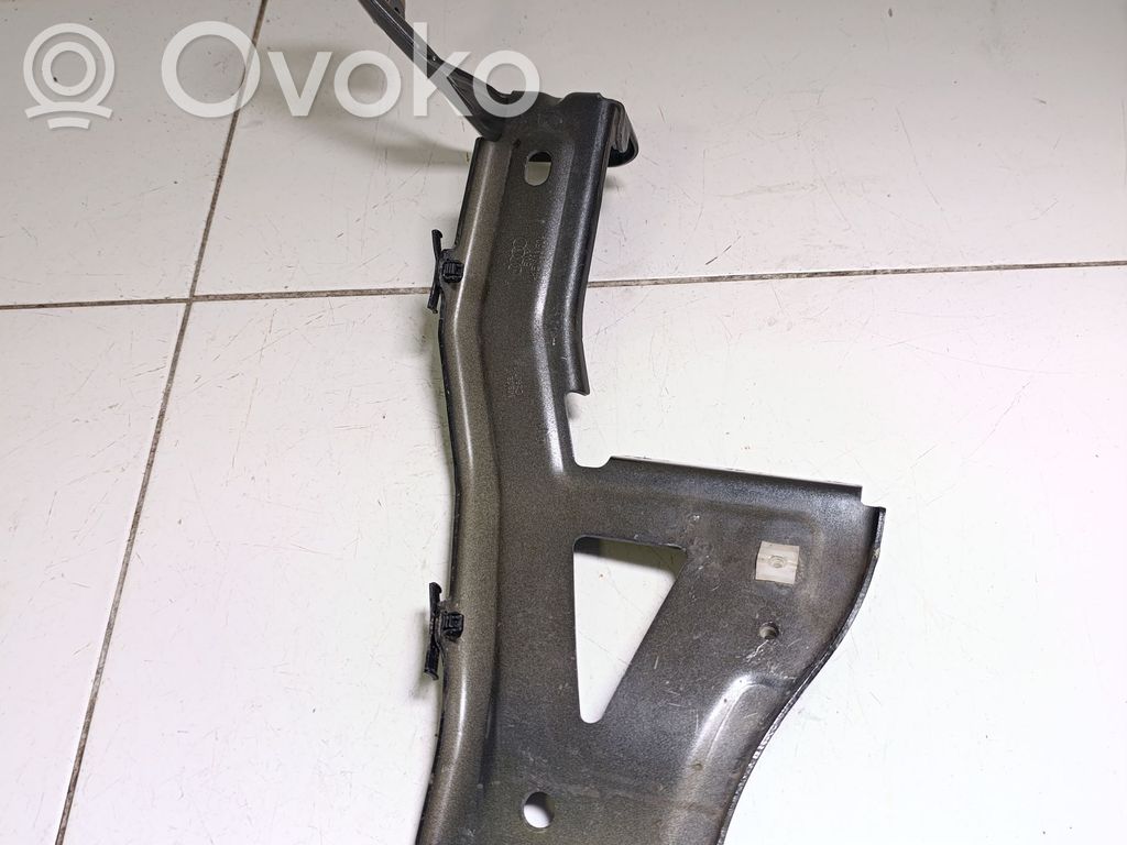 Audi e-tron Headlight/headlamp mounting bracket 