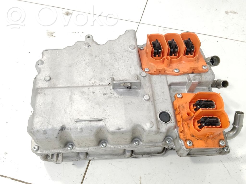 Inversor/convertidor de voltaje   32324082AA