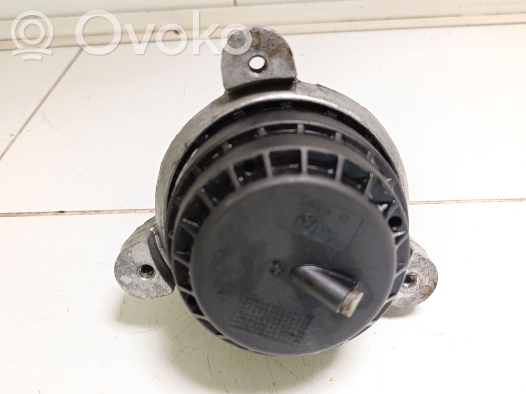 BMW 5 F10 F11 Engine mount bracket 