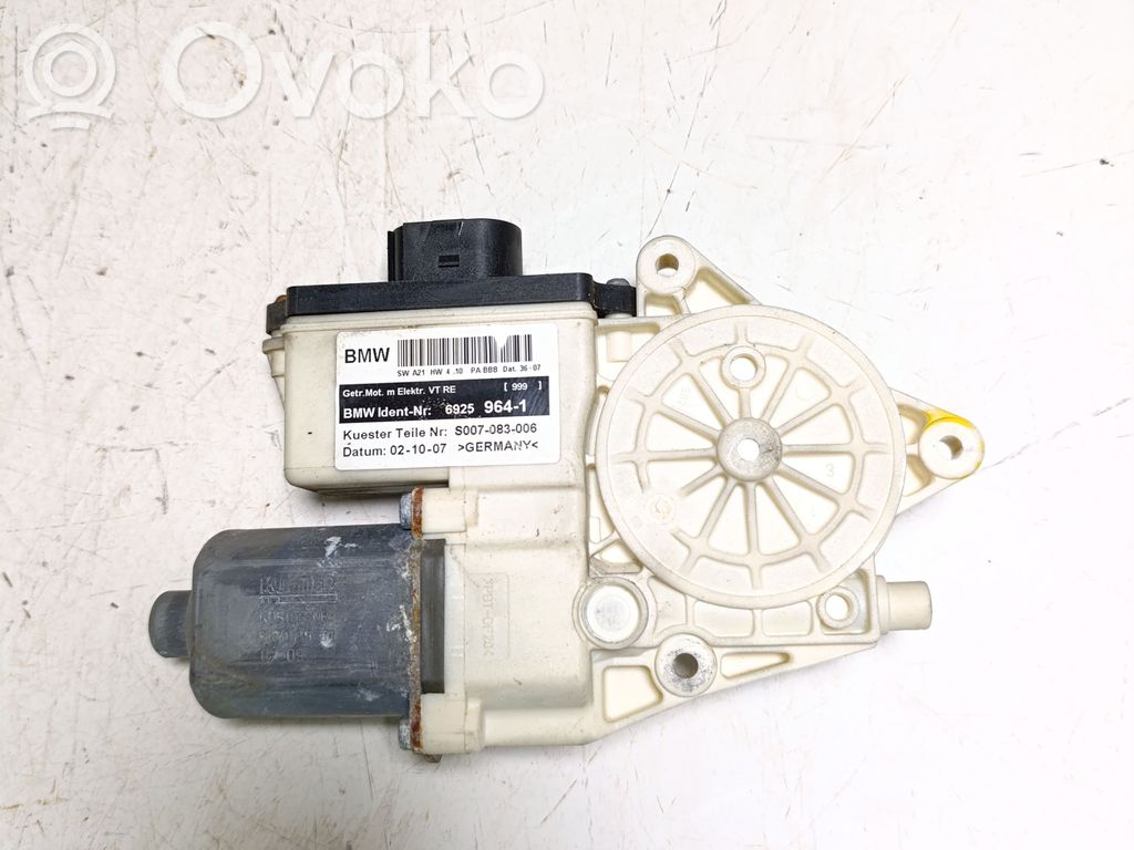 BMW X3 E83 Front door window regulator motor 