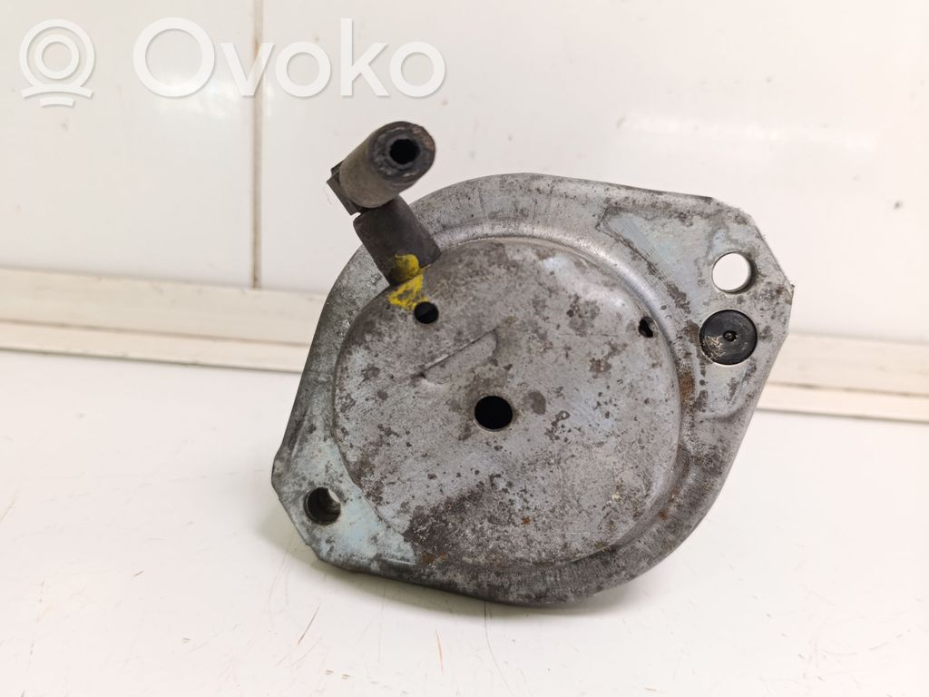Soporte de montaje del motor   676987402,6769874,15934612