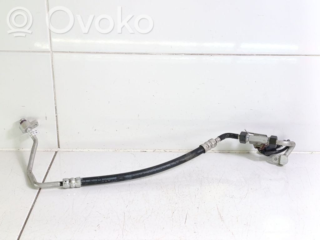 Audi e-tron Ilmastointilaitteen putki (A/C) 