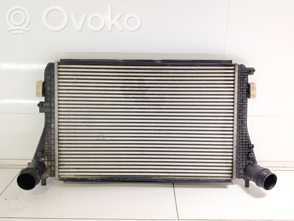 Volkswagen Touran II Aušinimo skysčio radiatorius 