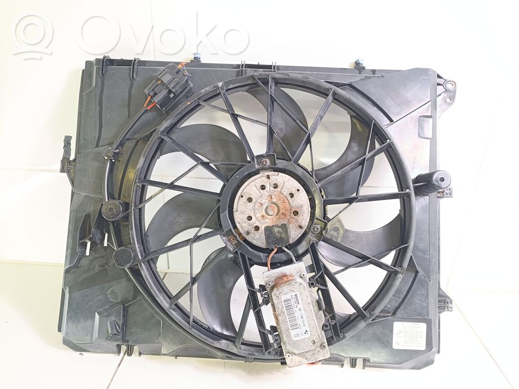 BMW 3 E90 E91 Elektrisks radiatoru ventilators 