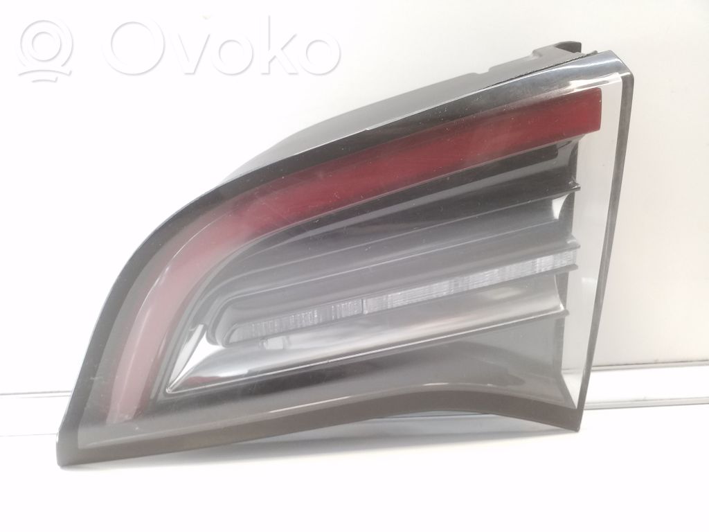 Tesla Model 3 Tailgate rear/tail lights 