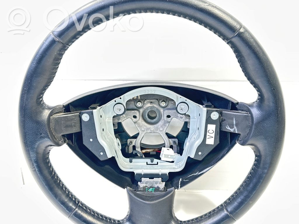 Nissan Leaf I (ZE0) Kierownica 
