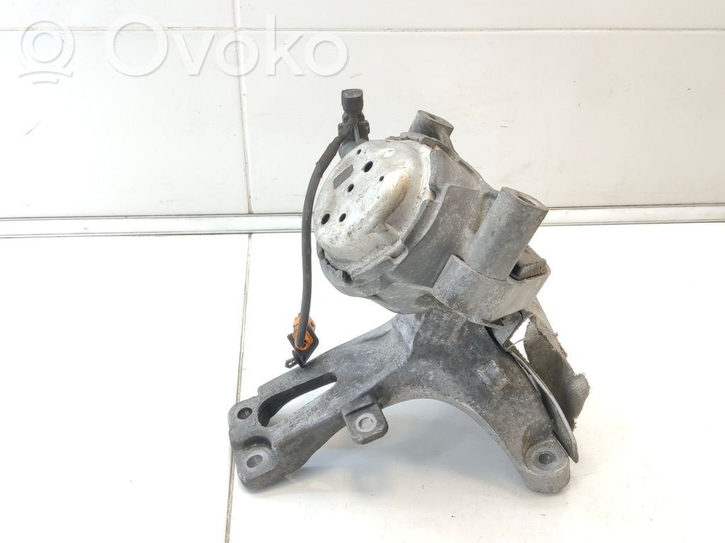 Audi A6 S6 C7 4G Moottorin kiinnikekorvake 