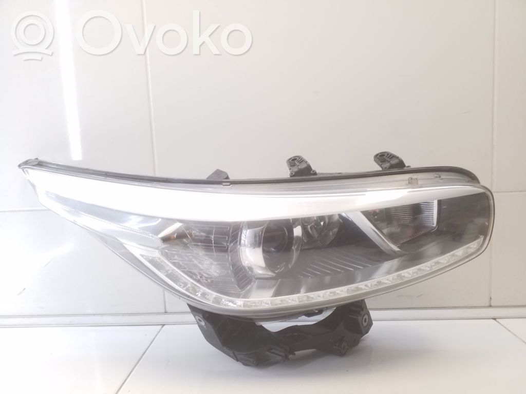 KIA Ceed Headlight/headlamp 