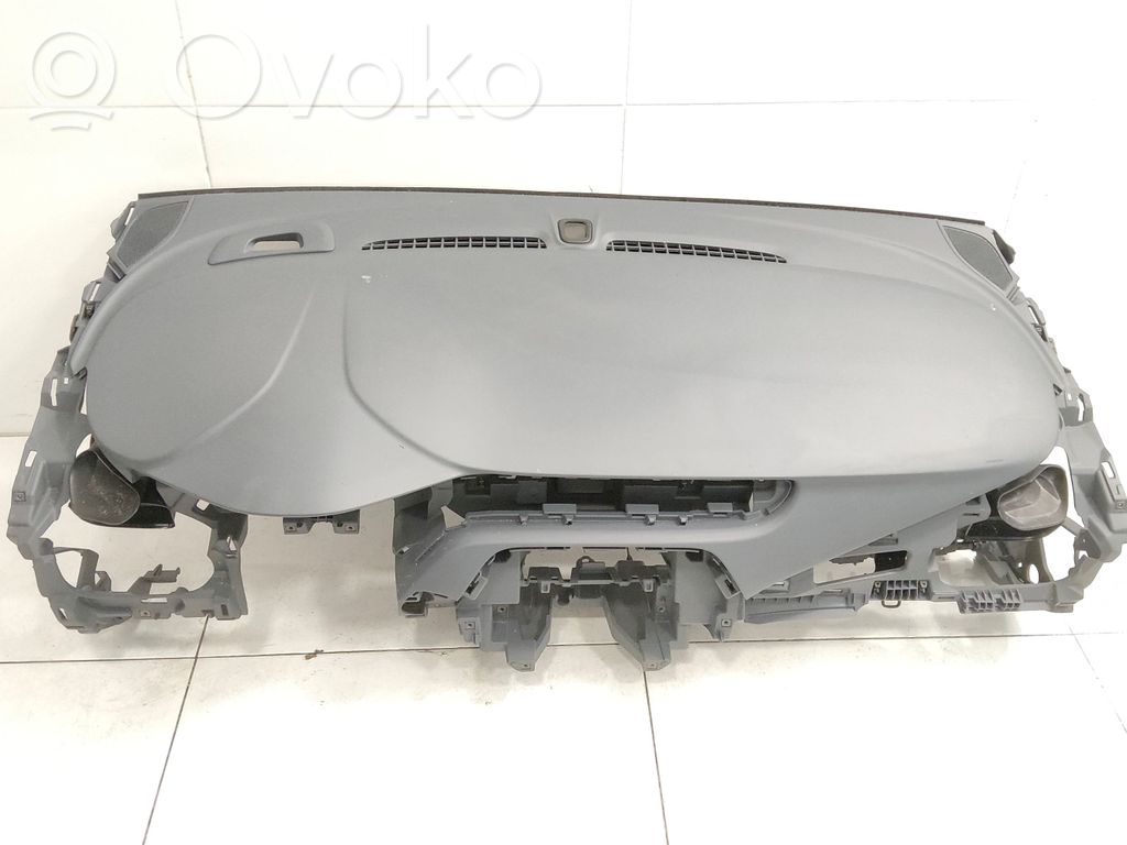 Opel Ampera- E Dashboard 