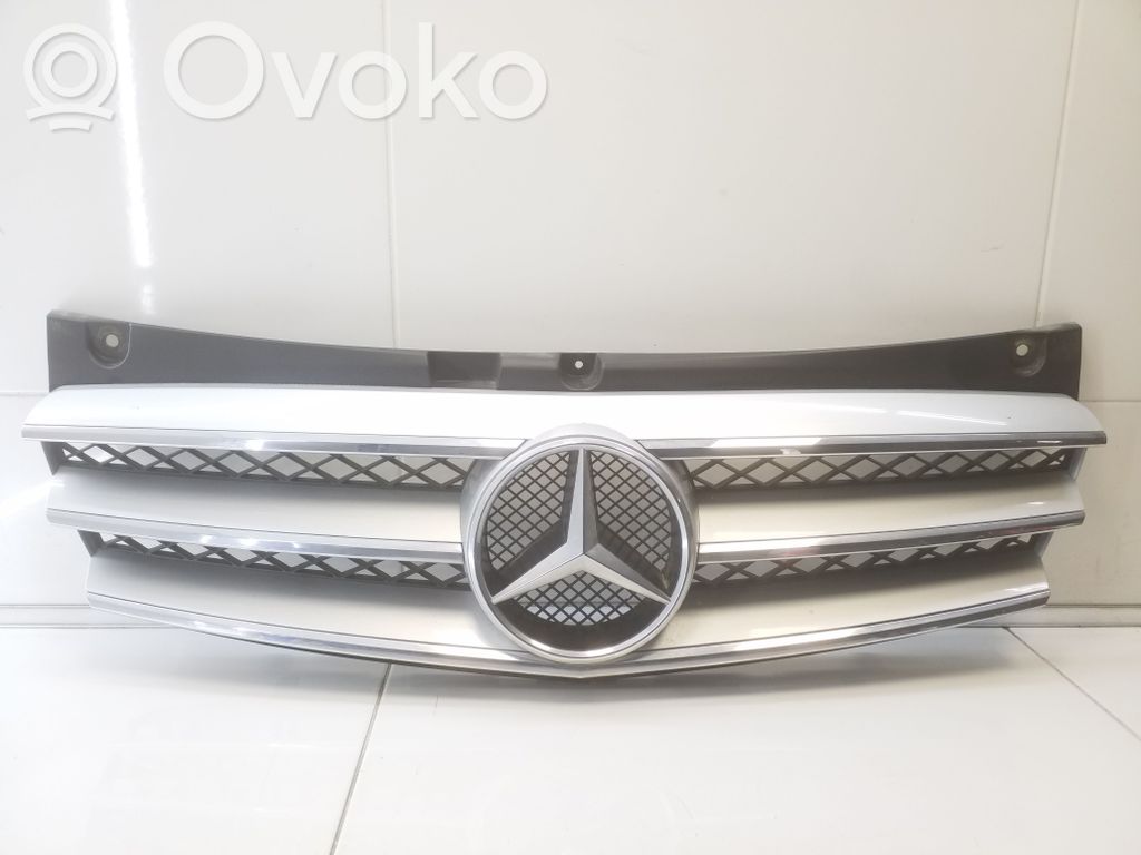 Mercedes-Benz Vito Viano W639 Maskownica / Grill / Atrapa górna chłodnicy 