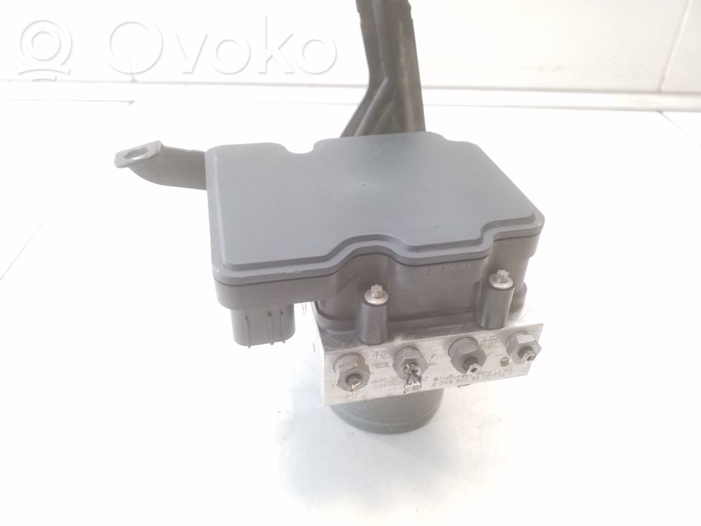 Mercedes-Benz EQB Bomba de ABS 