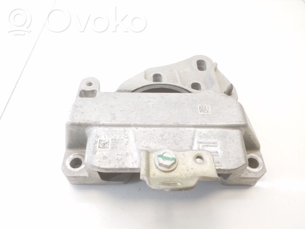 Mercedes-Benz EQB Engine mount bracket 