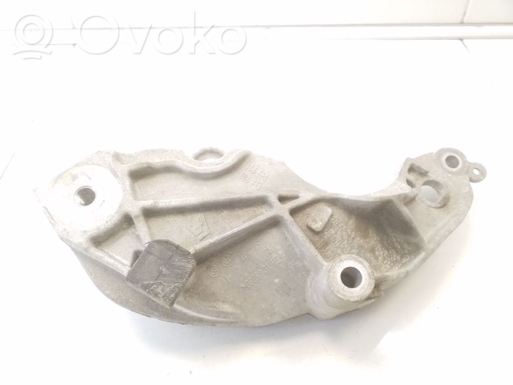 BMW X5 G05 Engine mounting bracket 