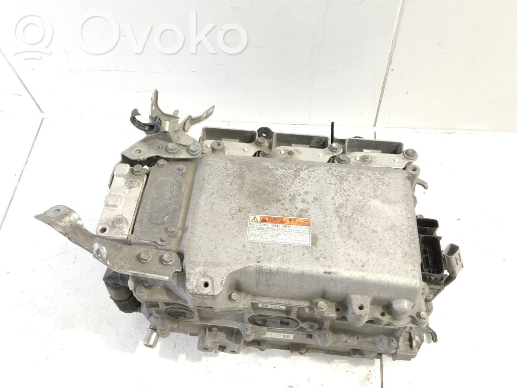Toyota RAV 4 (XA40) Inverteris (įtampos keitiklis) 