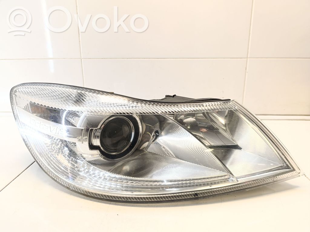 Skoda Octavia Mk2 (1Z) Scheinwerfer 